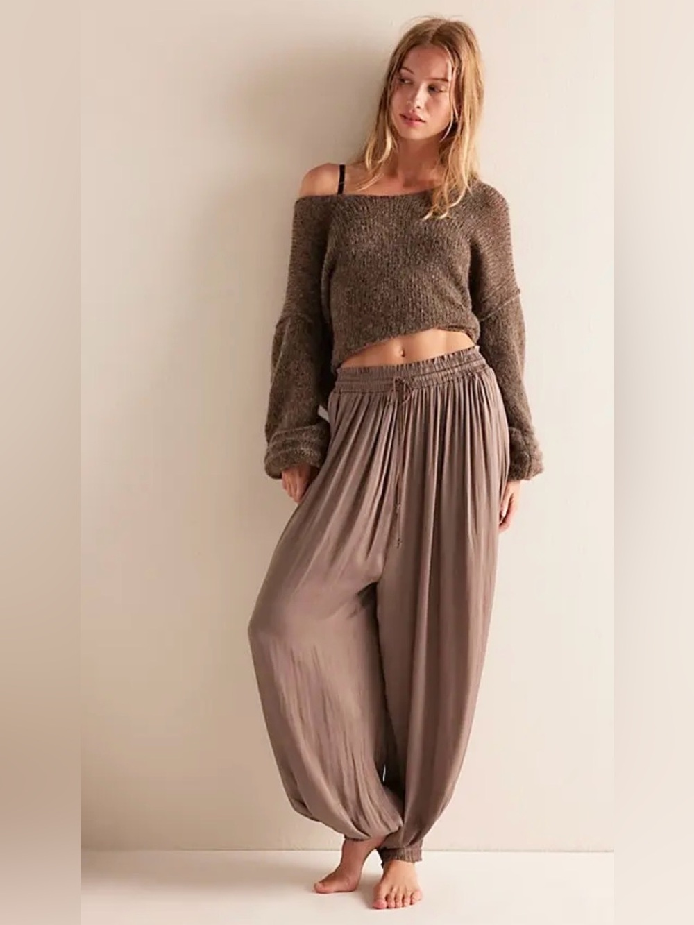 NWT FREE PEOPLE BROWN SLEEPOVER CRUSH PANTS SIZE SMALL!!!